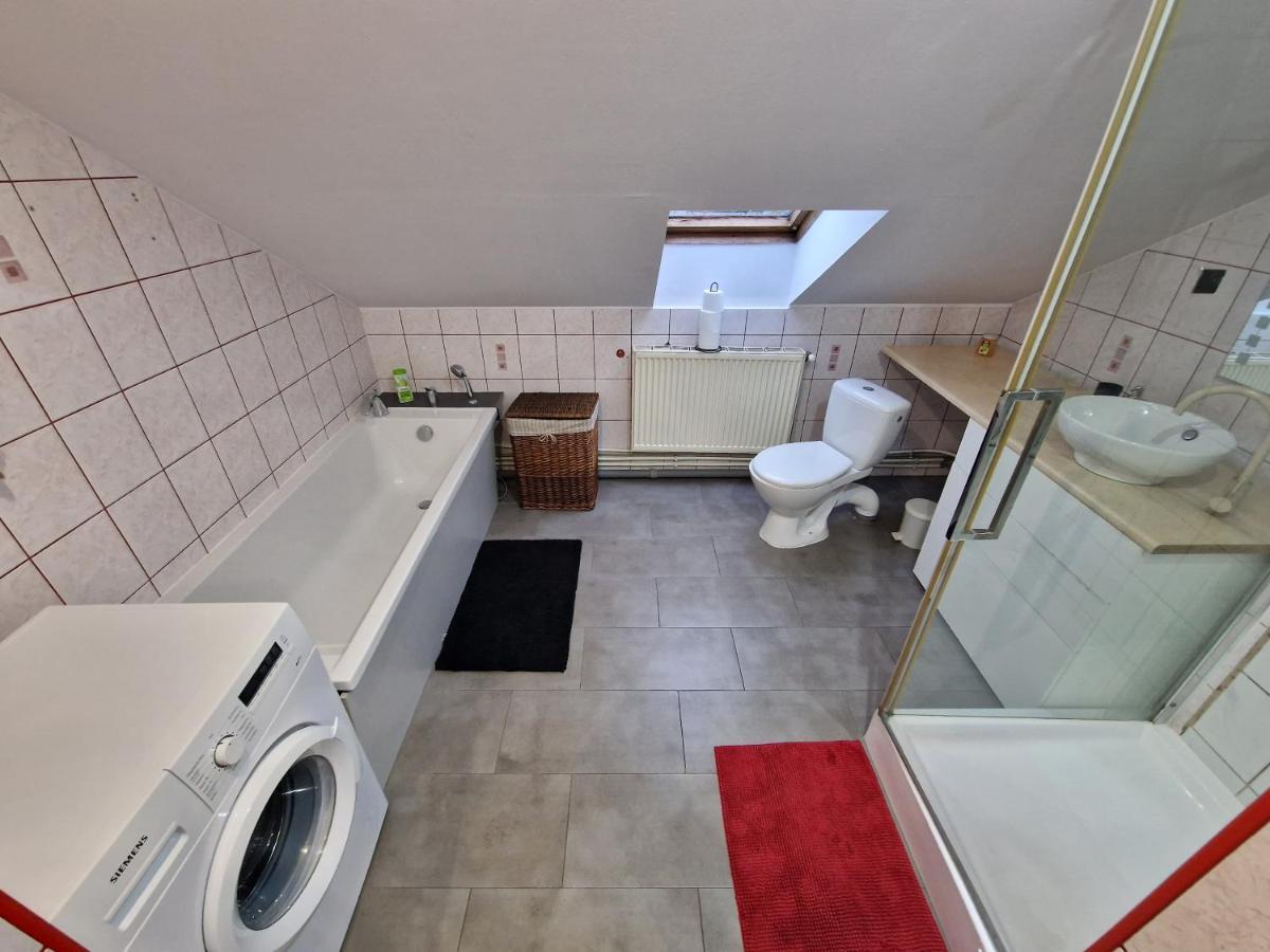 Przestronny Apartament +Silownia بيتوم المظهر الخارجي الصورة